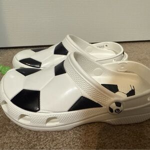 CROCS Kids Soccer Ball Slippers - Black and White size 5